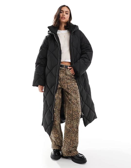 Miss Selfridge quiltad huva maxi pufferjacka i svart - Image 1