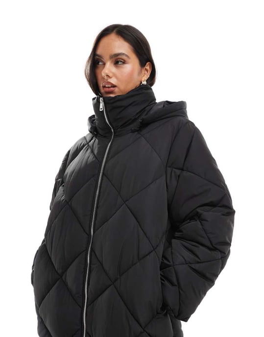 Miss Selfridge quiltad huva maxi pufferjacka i svart - Image 4