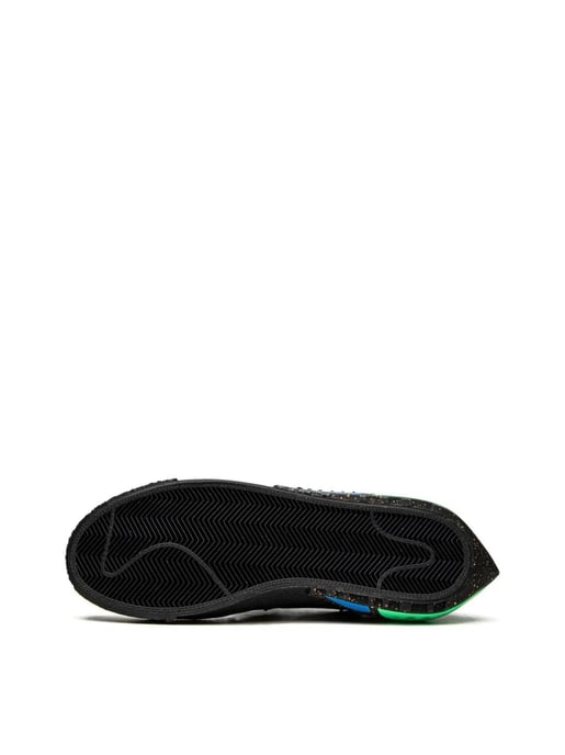 Nike Blazer Low '77 x Off-White Sneakers - Image 5
