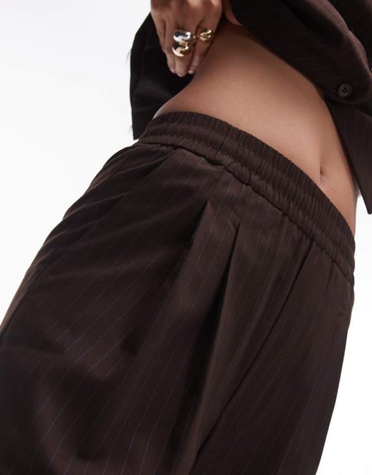Topshop skräddarsydd jogger med veck framtill i chokladrandig - Image 3