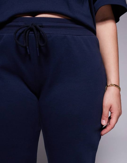 ASOS DESIGN Curve koordinerad interlocked flare jogger i marinblått - Image 3