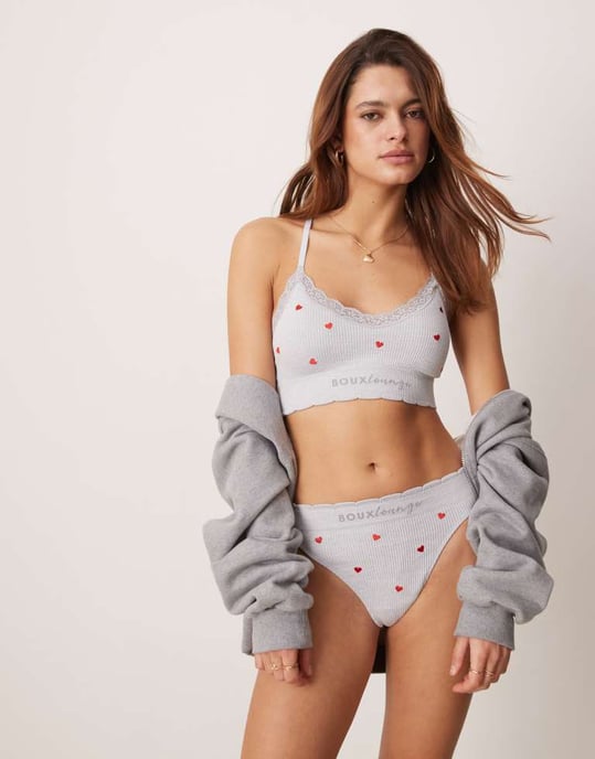 Boux Avenue ribbad hjärta bralette i grå melerad - Image 4
