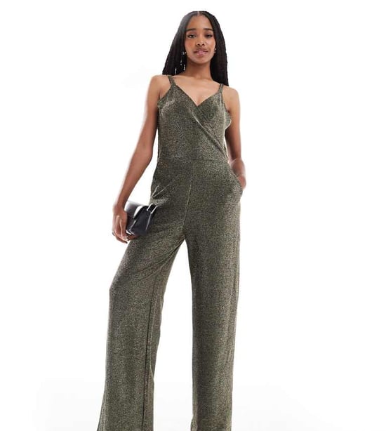Vero Moda Tall axelbandslös jumpsuit med vida ben i svart och guldglitter - Image 1