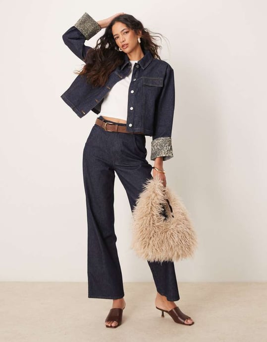 ASOS DESIGN denim jacket with leopard print turn up cuffs in indigo - Image 4