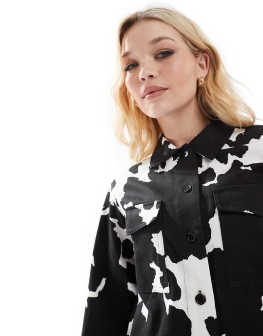 Objekt oversize denimjacka set i svart koskinnsmönster - Image 3