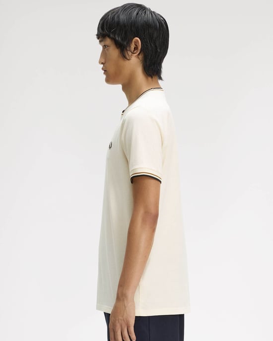 T-Shirt in Ivory - Image 2