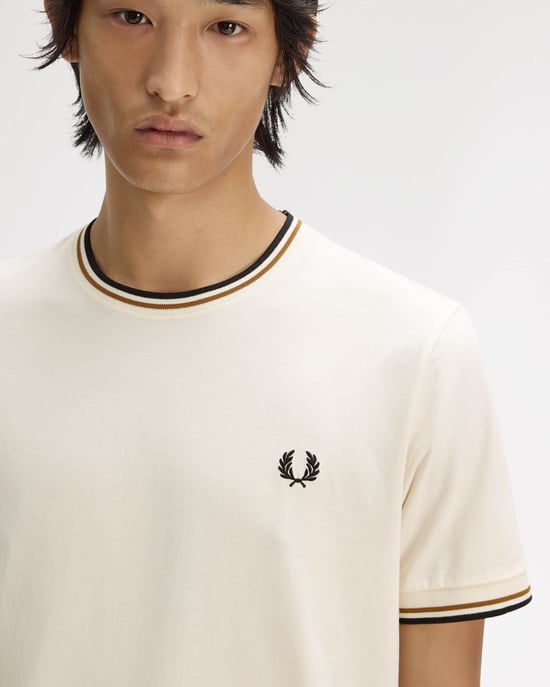 T-Shirt in Ivory - Image 5