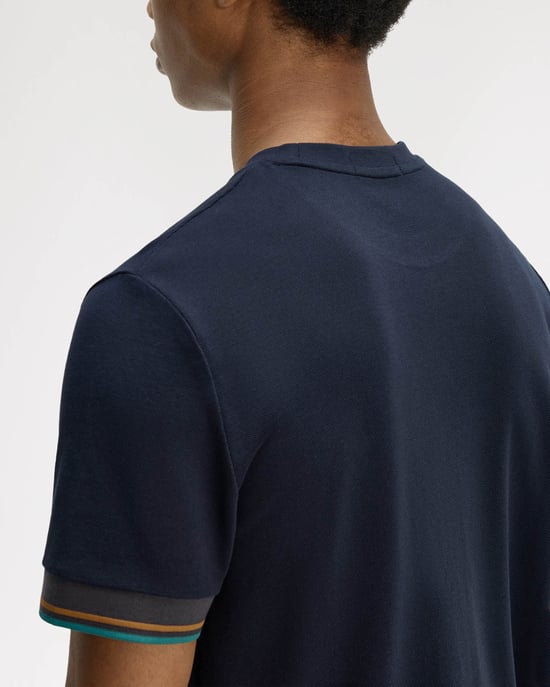 T-Shirt in Dark Blue - Image 5