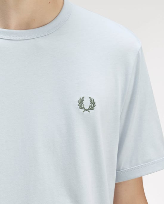 T-Shirt in Light Blue - Image 3