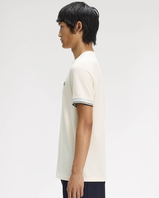 T-Shirt in Ivory - Image 2