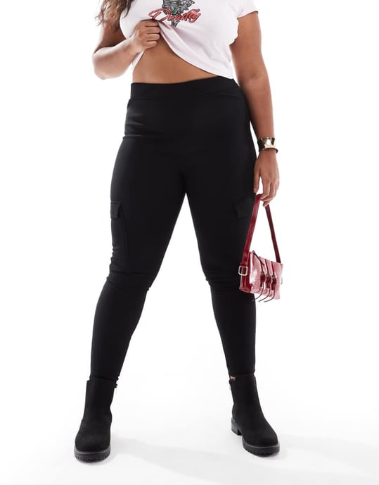 Dina räfflade cargoleggings i svart - Image 2