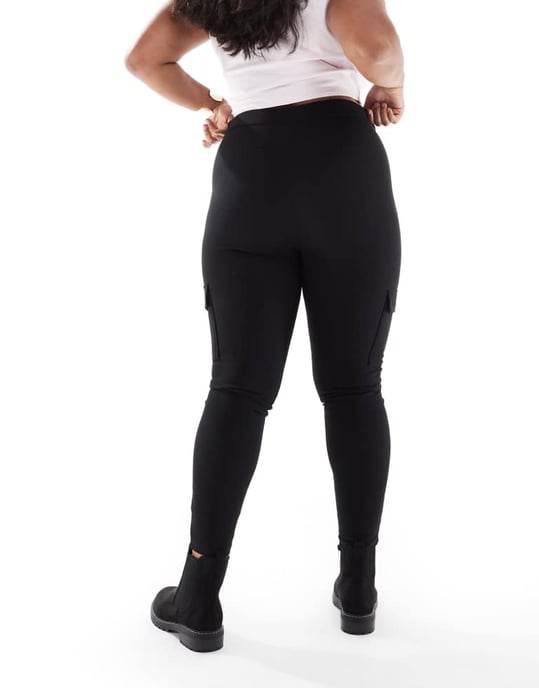 Dina räfflade cargoleggings i svart - Image 3