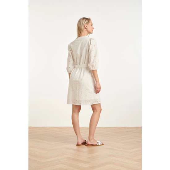 Smashed Lemon Witte broderie jurk met v-hals en strikceintuur | - Image 2