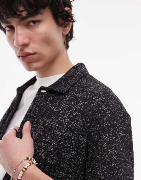 Topman avslappnad passform texturerad polo i grått - Image 2