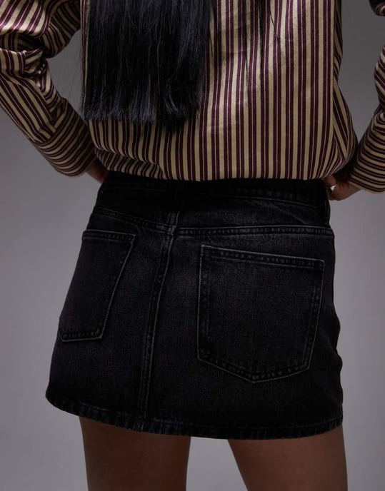 Topshop denim pelmet mini kjol i tvättad svart - Image 4