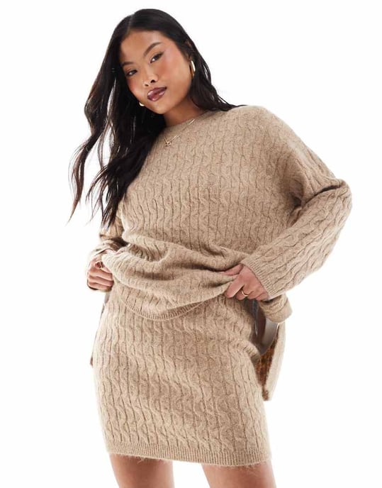 Vero Moda Petite kabelstickad minikjol i kamel - Image 2