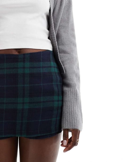 ASOS DESIGN rak fåll skort i blå och grön rutigt - Image 4