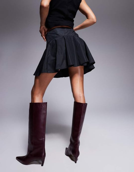 ASOS DESIGN flippig minikjol i taft i svart - Image 4