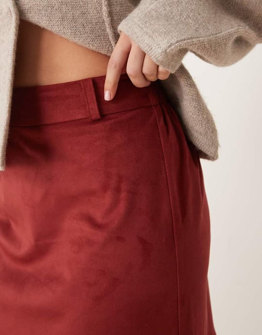 ASOS DESIGN suedette minikjol i bordeaux - Image 2