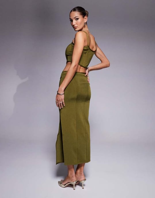 ASOS DESIGN samordnad bandage midi kjol med sömmar i olivgrön - Image 2