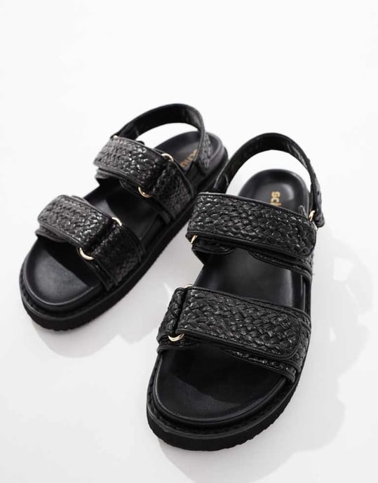 schuh Tiesha footbed sandals in black raffia - Image 2