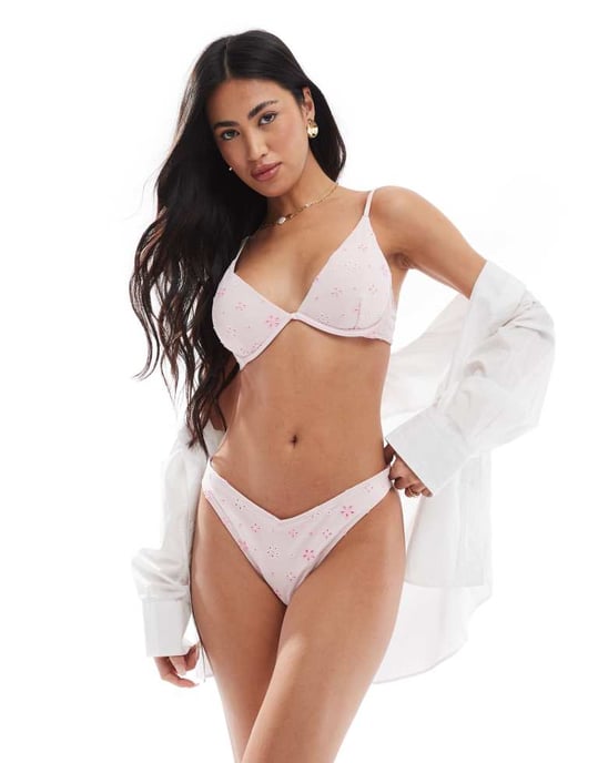 Hollister underwire bikini top co-ord in pale lilac floral print - Image 4