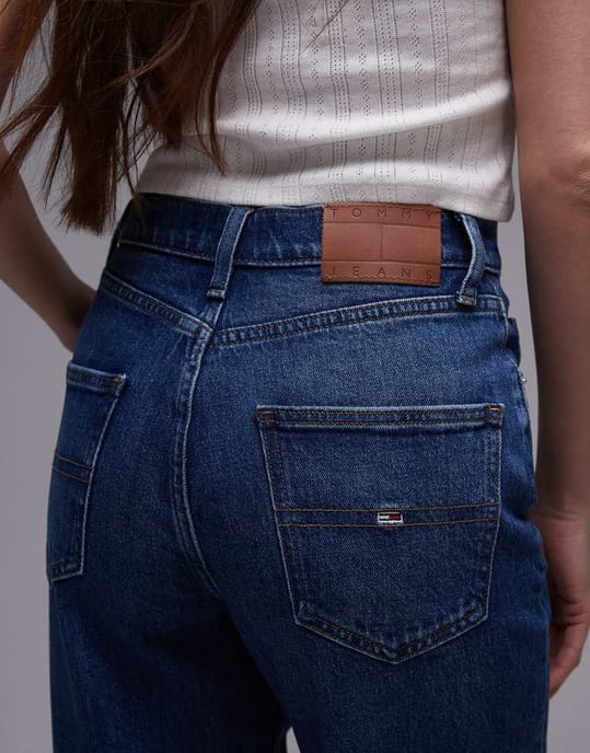 Tommy Jeans Layla slim straight jeans in dark wash - Image 4