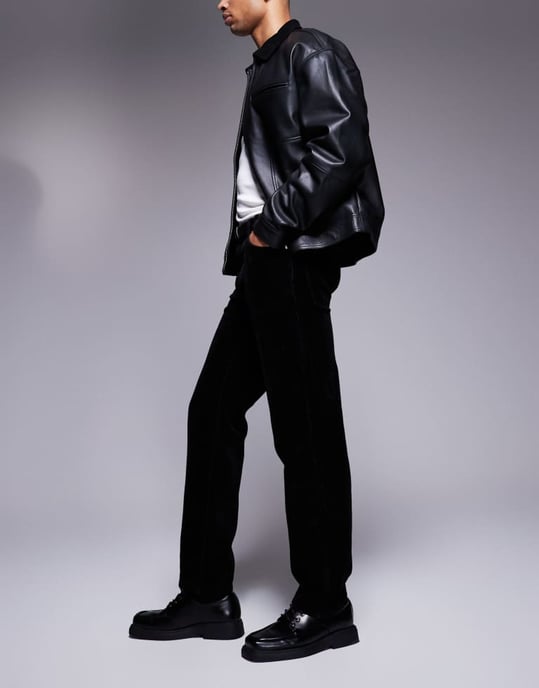 ASOS DESIGN raka passform fleecejeans i svart - Image 2