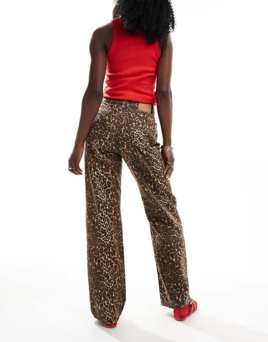 Cotton On lös rakjeans i leopard - Image 4