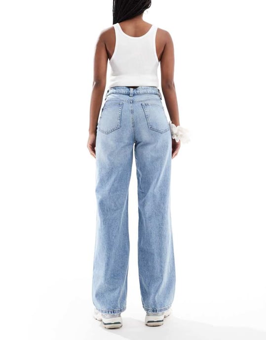 ASOS DESIGN wide leg dad jeans in lightwash with knee rips - Image 3
