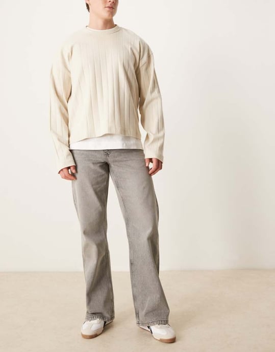 ASOS DESIGN vida utsvängda jeans i vintagegrå tvätt - Image 1