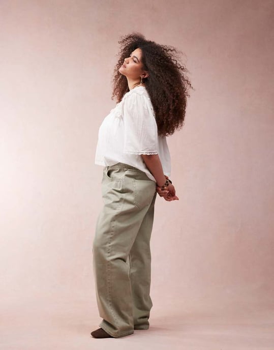 ASOS DESIGN Curve vida byxor i khaki - Image 2