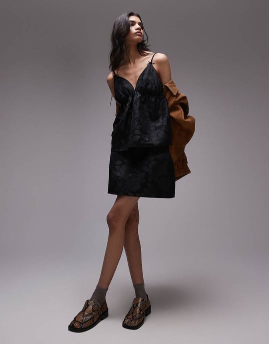 Topshop ren gardinkappa i svart blommig jacquard - Image 2