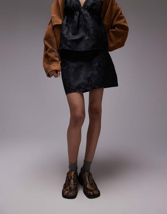Topshop ren gardinkappa i svart blommig jacquard - Image 4