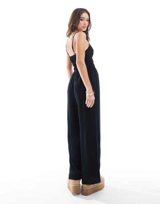 Hollister cami strap jumpsuit with double tie front detail in black - Image 3