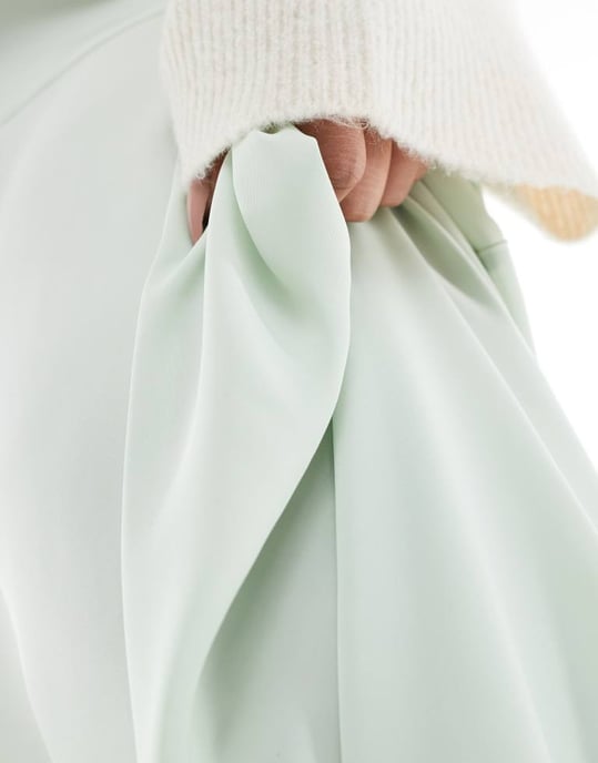 ASOS DESIGN Curve volym maxi kjol i salvia - Image 3