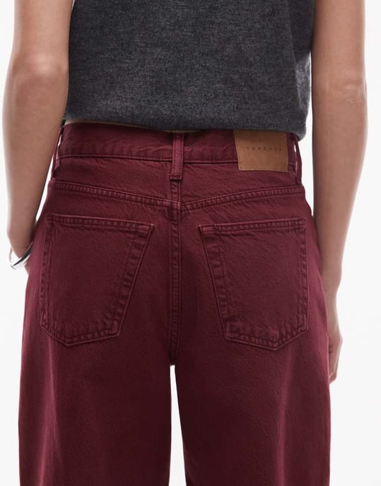 Topshop mid rise lösa raka jeans i burgunderröd - Image 4