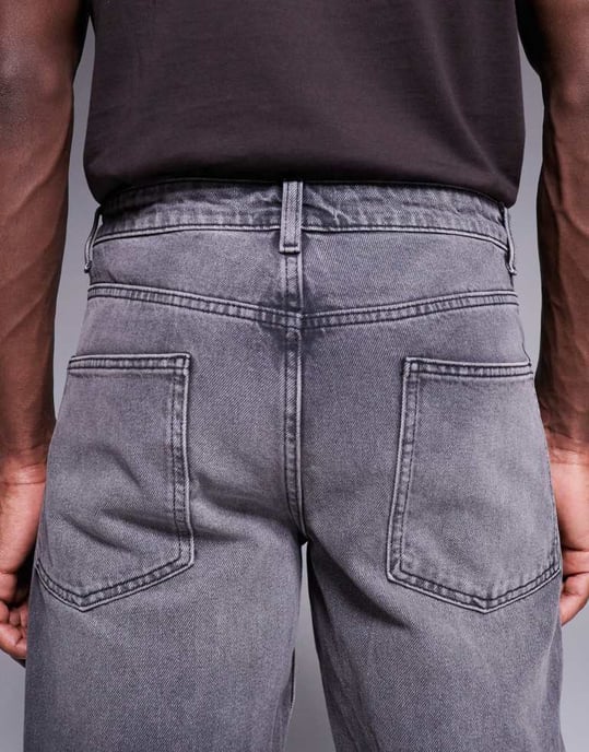 ASOS DESIGN tapered jeans i tvättad grå - Image 4