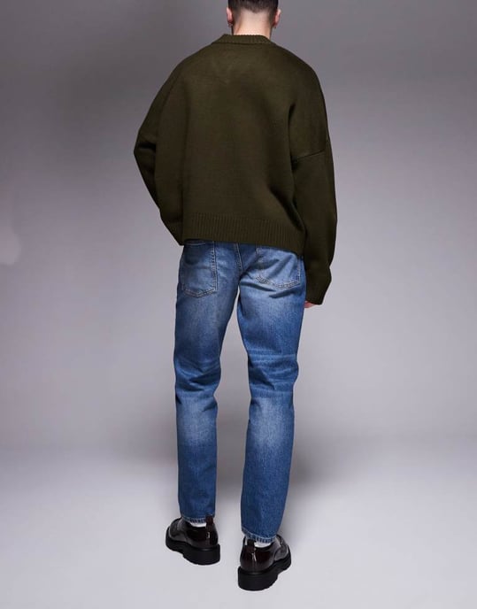 ASOS DESIGN stretch tapered jeans med ton i mörk tvättblå - Image 2