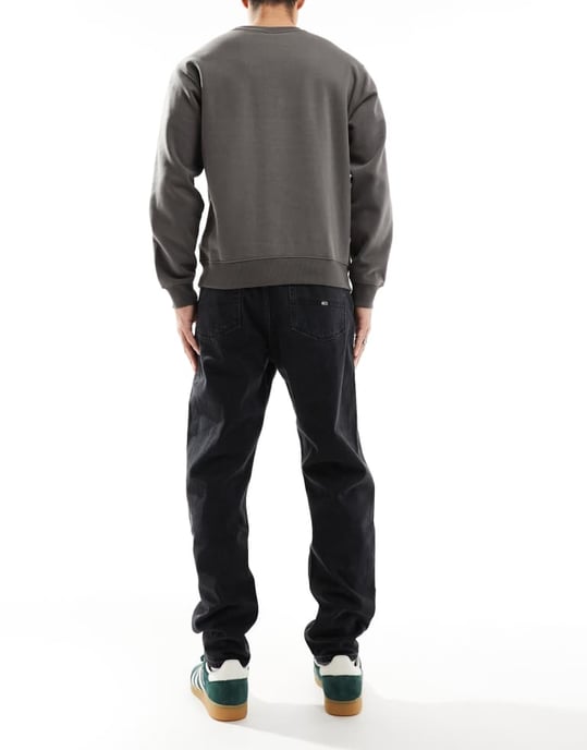 Tommy Jeans Isaac relaxed tapered jeans in black - Image 2