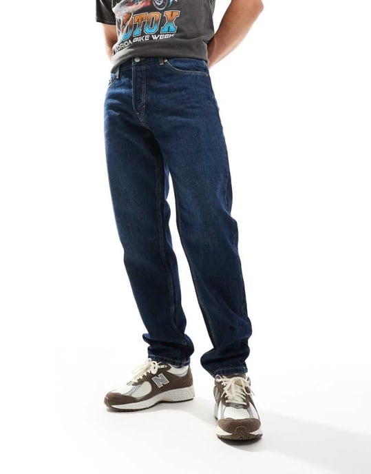 Weekday Barrel avslappnad passform tapered jeans i kompakt blå tvätt - Image 1