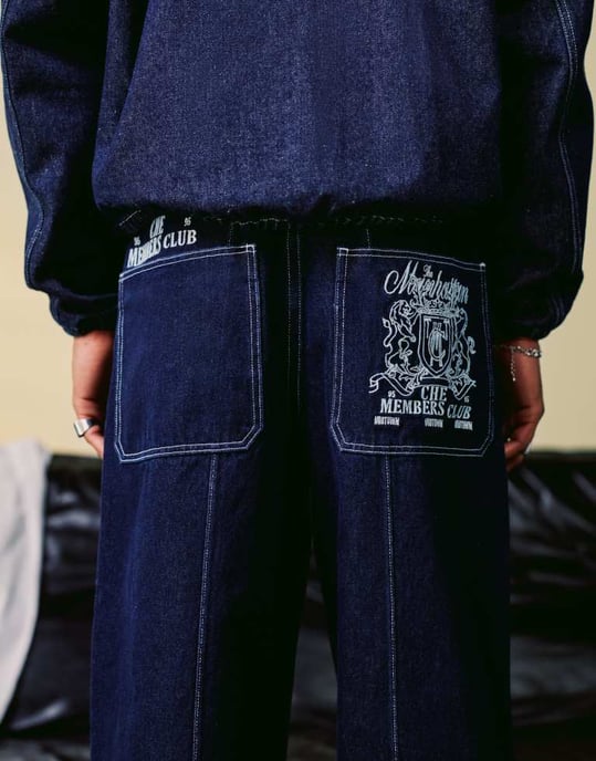 ASOS DESIGN co-ord lösa jeans med broderidetalj i indigo - Image 3