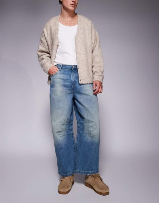 ASOS DESIGN hästskojeans i ljus tvättad blå - Image 1