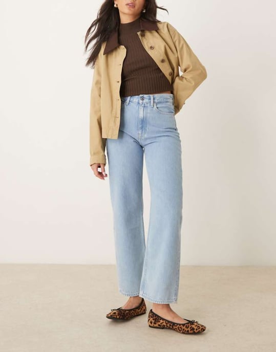 Calvin Klein Jeans barrel jeans in light wash - Image 1