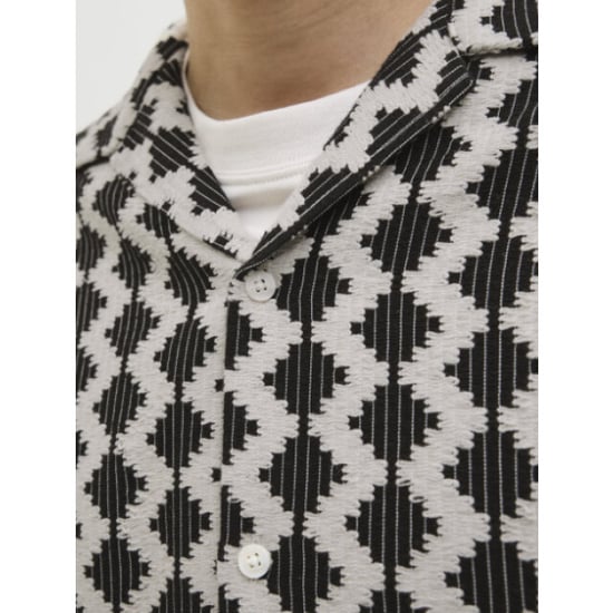 Jack & Jones Jorsummer luke texture resort shirt - Image 3
