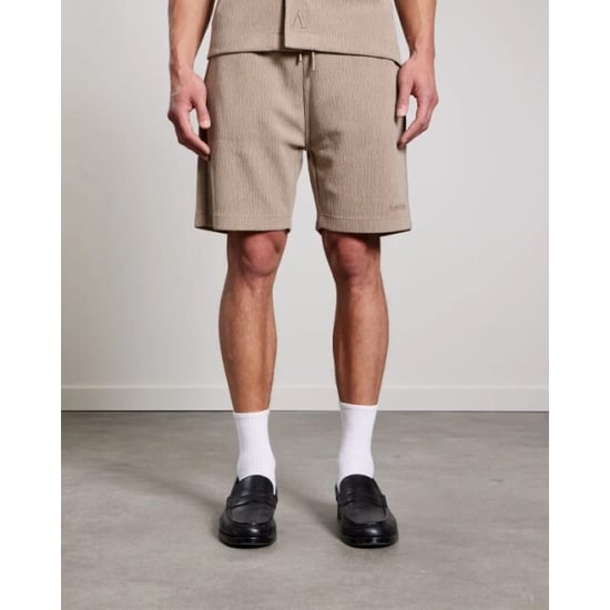 Aeden Vito short lead - Image 1