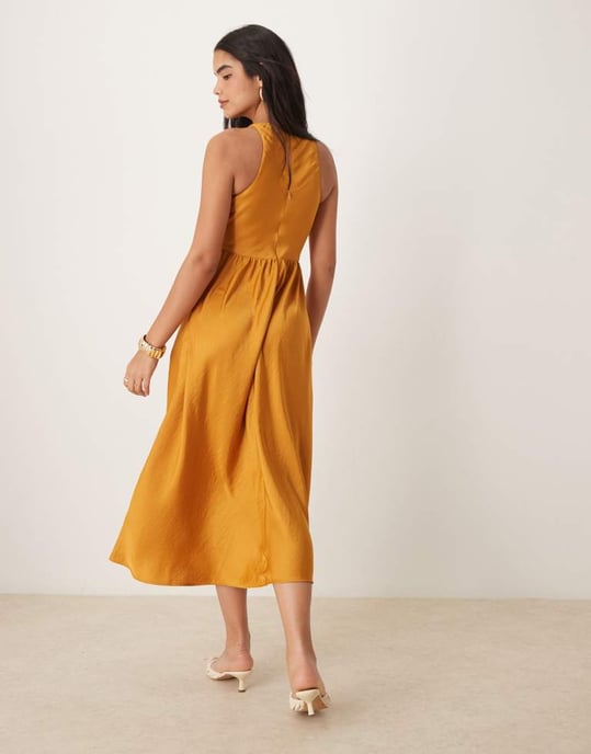 ASOS DESIGN satängklänning med sänkt midja och full kjol i ockra - Image 2