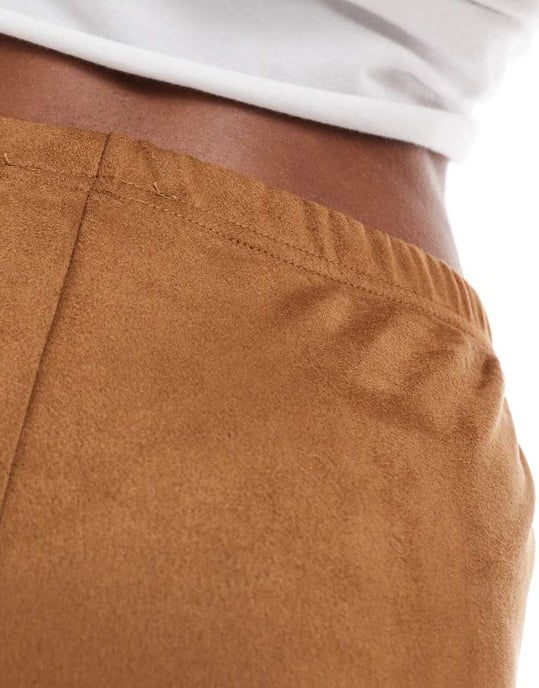 Miss Selfridge västerländsk mockaliknande kortbyxa i tan - Image 2