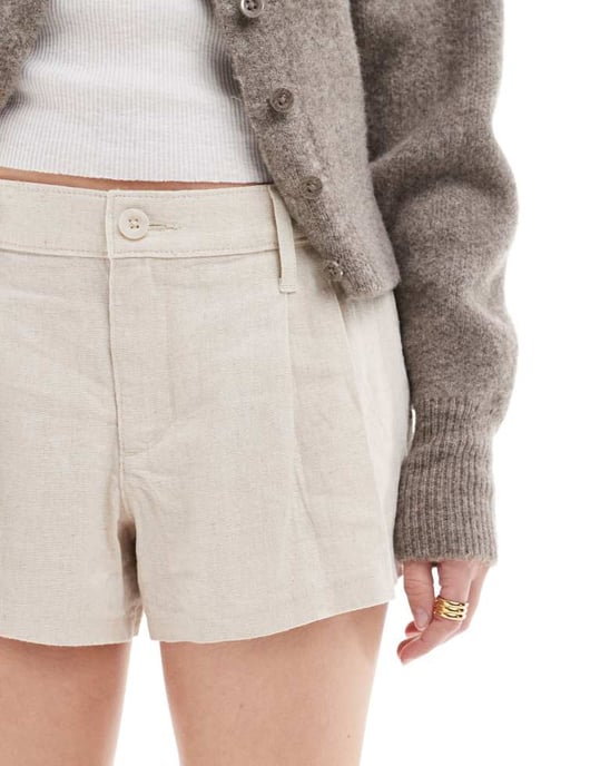 Hollister low rise linen short in oatmeal - Image 4