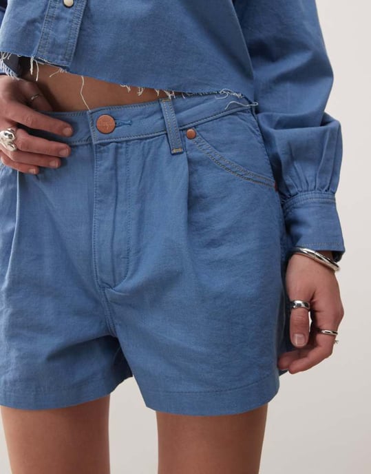 Wrangler co-ord pleated short in candy blue - Image 4